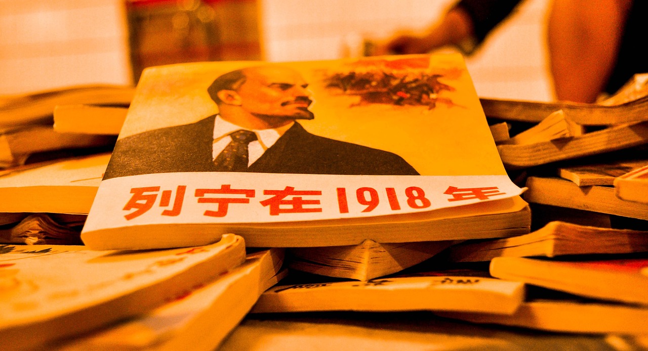 新澳2025管家婆资料,新奥免费料全年公开_如何迎接未来的挑战;变化中的社会、思考作答落实解释